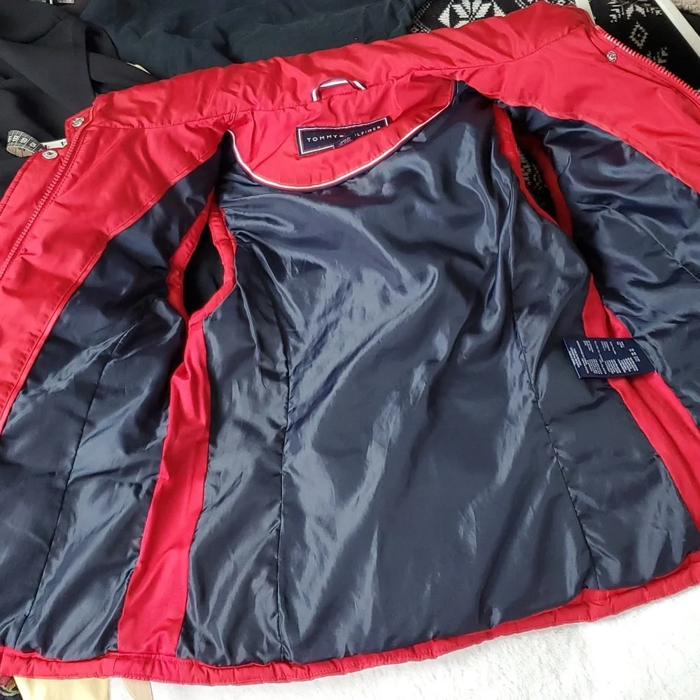 Tommy Hilfiger Red Puffer Vest Jacket - Size Small - Picture 17 of 17
